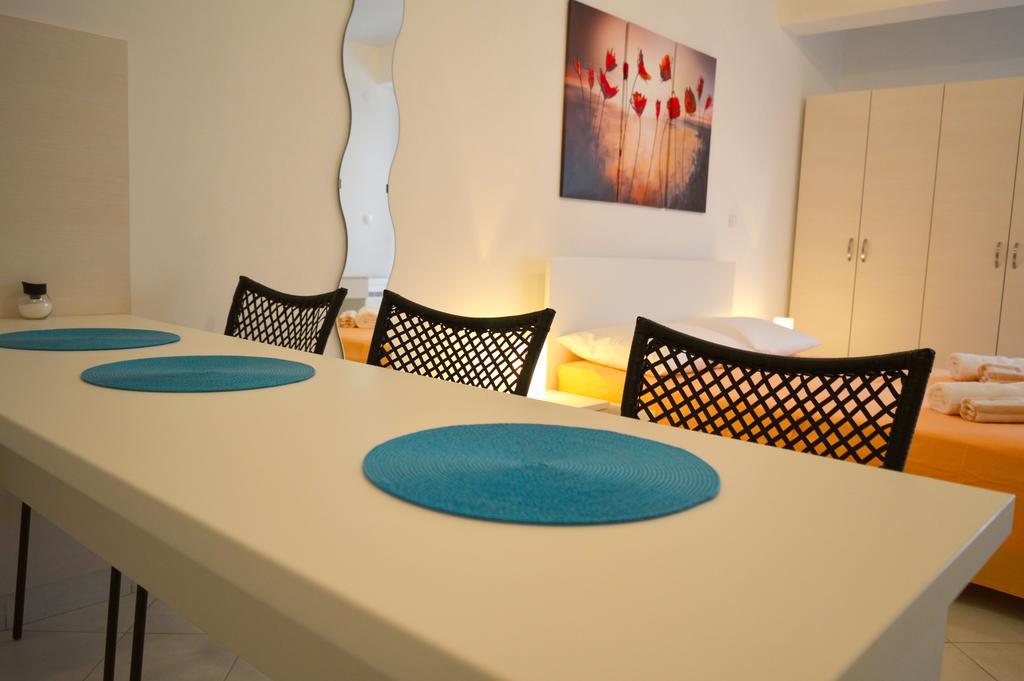 Permarinus Apartments Podstrana Ruang foto