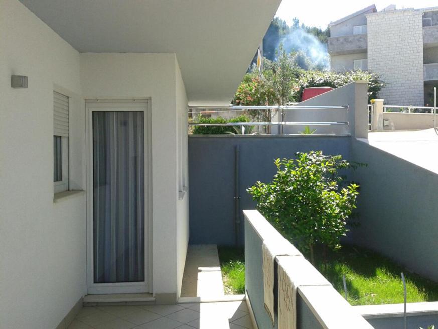 Permarinus Apartments Podstrana Bagian luar foto